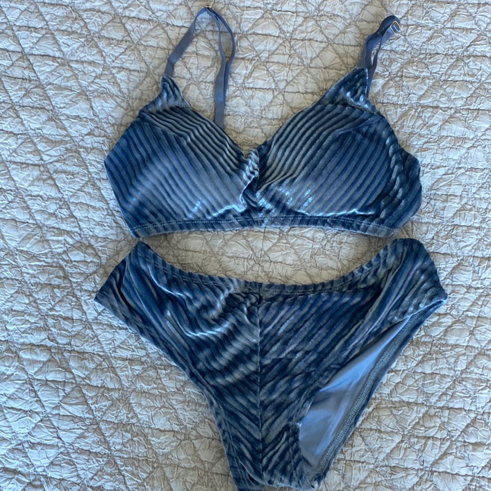 Lunalae pole wear set
